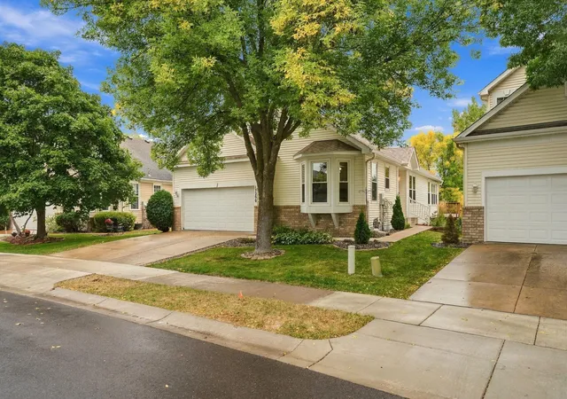 Photo 3 of Single family home for sale at 17290 90th Avenue N, Maple Grove, MN 55311 | MLS# 7135128 | Listing updated on 2026-10-03