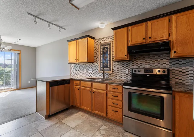 Photo 3 of Single family home for sale at 13440 60Th Pl N #121, Plymouth, MN 55446 | MLS# 7135148 | Listing updated on 2026-09-05