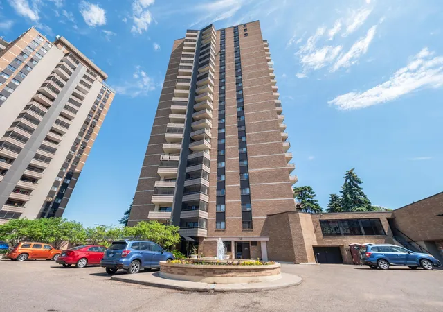 Photo 3 of Condo for sale at 400 Groveland Ave #1208, Minneapolis, MN 55403 | MLS# 7135192 | Listing updated on 2026-08-29