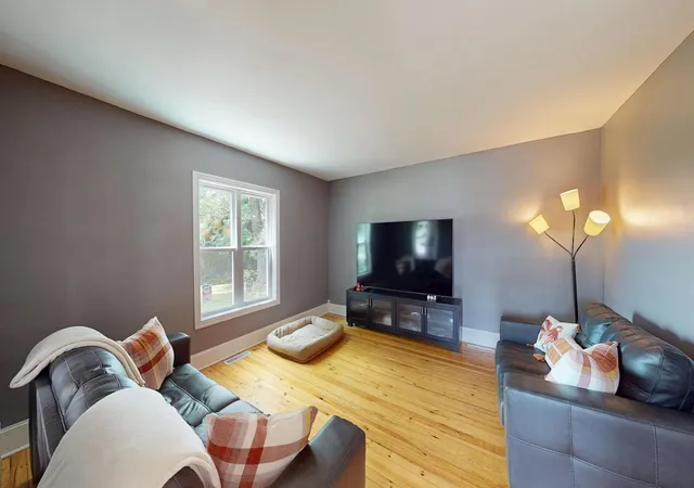 Photo 2 of Single family home for sale at 10698 625th Avenue, Emmons, MN 56029 | MLS# 7135194 | Listing updated on 2026-09-03