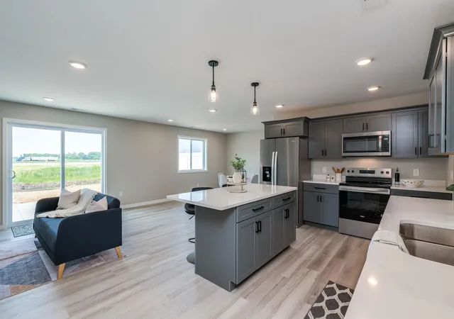 Photo 4 of Townhouse for sale at 3123 Scotch Ln, Mankato, MN 56001 | MLS# 7135215 | Listing updated on 2026-09-22