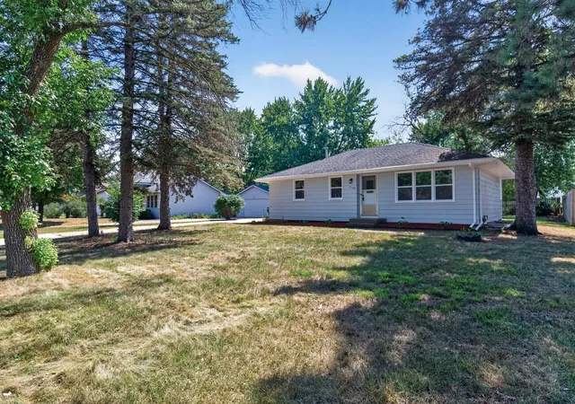 Photo 4 of Sale Pending at 2940 115th Avenue NW, Minneapolis, MN 55433 | MLS# 7135219 | Listing updated on 2026-09-17