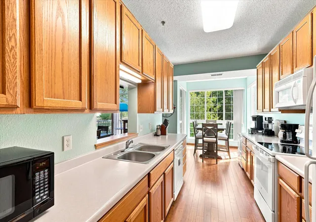 Photo 3 of Condo for sale at 15001 Burnhaven Dr #207, Burnsville, MN 55306 | MLS# 7135231 | Listing updated on 2026-08-30
