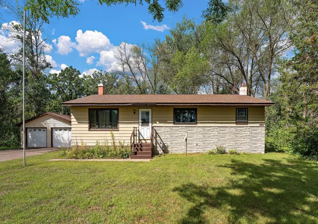 Photo 1 of Single family home for sale at 28564 Zurich St Ne, North Branch, MN 55056 | MLS# 7135233 | Listing updated on 2026-09-12