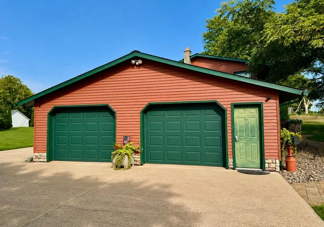 Photo 2 of Single family home for sale at 140 2Nd St S, Lewiston, MN 55952 | MLS# 7135241 | Listing updated on 2026-09-02