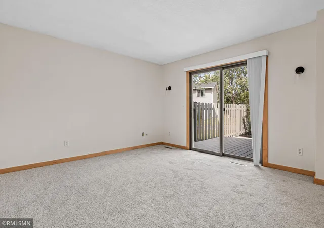 Photo 3 of Sale Pending at 7688 Dunmore Rd, Saint Paul, MN 55125 | MLS# 7135255 | Listing updated on 2026-10-07