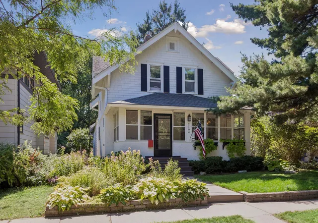 Photo 1 of Single family home for sale at 2194 Dudley Ave, Saint Paul, MN 55108 | MLS# 7135261 | Listing updated on 2026-10-07