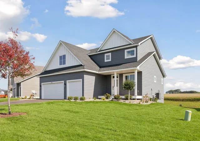 Photo 1 of Single family home for sale at 10115 Blackmoor Rd, Woodbury, MN 55129 | MLS# 7135262 | Listing updated on 2026-09-01