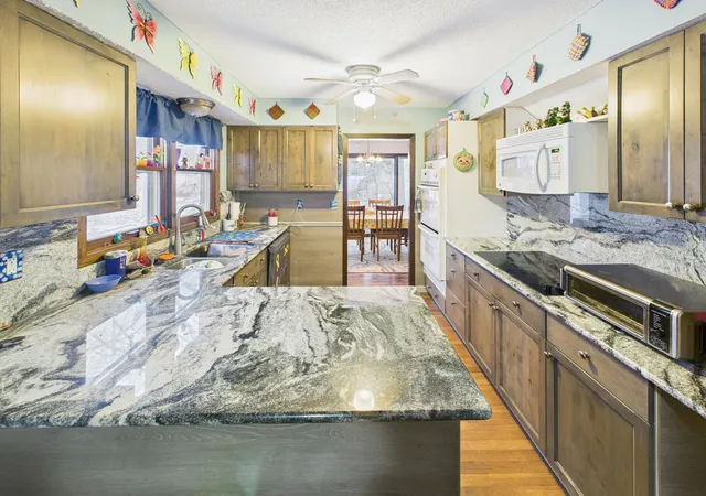 Photo 2 of Single family home for sale at 543 5th Ave Ne, Melrose, MN 56352 | MLS# 7135273 | Listing updated on 2026-09-23