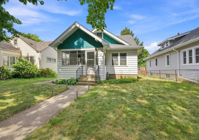 Photo 1 of Single family home for sale at 1211 Blair Ave, Saint Paul, MN 55104 | MLS# 7135276 | Listing updated on 2026-09-08