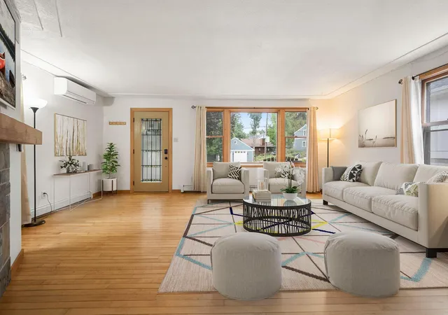 Photo 3 of Single family home for sale at 62 Juniper St, Saint Paul, MN 55115 | MLS# 7135283 | Listing updated on 2026-10-01