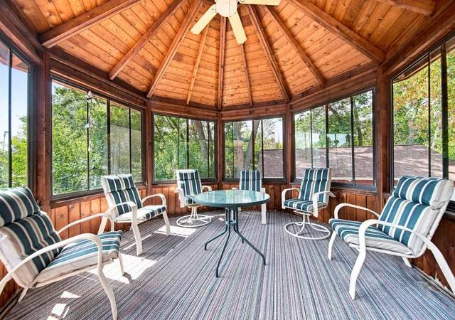 Photo 1 of Single family home for sale at 3017 Standridge Pl, Maplewood, MN 55109 | MLS# 7135300 | Listing updated on 2026-10-16