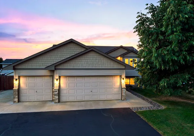 Photo 1 of Single family home for sale at 1704 Jefferson St S, Cambridge, MN 55008 | MLS# 7135301 | Listing updated on 2026-09-03