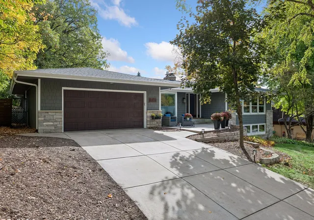 Photo 3 of Single family home for sale at 7101 Mark Ter Dr, Minneapolis, MN 55439 | MLS# 7135311 | Listing updated on 2026-10-09