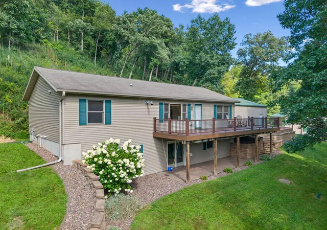 Photo 1 of Single family home for sale at 6648 Gonia Dr, Caledonia, MN 55921 | MLS# 7135320 | Listing updated on 2026-09-08