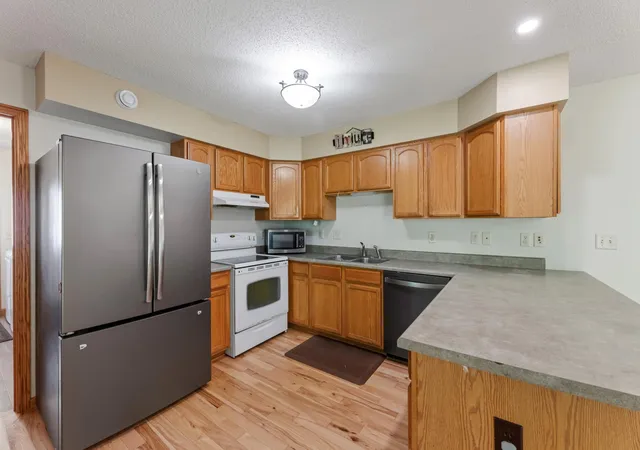 Photo 3 of Single family home for sale at 6648 Gonia Dr, Caledonia, MN 55921 | MLS# 7135320 | Listing updated on 2026-09-08