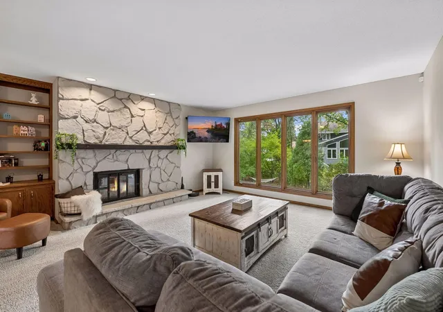 Photo 4 of Single family home for sale at 6401 Timber Ridge, Minneapolis, MN 55439 | MLS# 7135322 | Listing updated on 2026-10-22