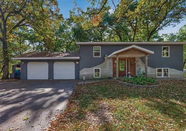 Photo 3 of Single family home for sale at 12368 Fremont Ln, Zimmerman, MN 55398 | MLS# 7135351 | Listing updated on 2026-10-07