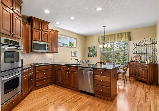 Photo 4 of Single family home for sale at 7762 Vasserman Pl, Chanhassen, MN 55317 | MLS# 7135353 | Listing updated on 2026-09-19
