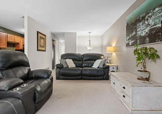Photo 4 of Single family home for sale at 1718 Woodgate Ln, Saint Paul, MN 55122 | MLS# 7135366 | Listing updated on 2026-10-09