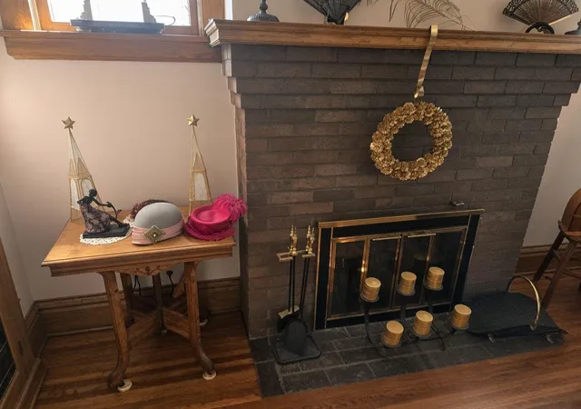 Photo 4 of Single family home for sale at 1537 Midway Pkwy, Saint Paul, MN 55108 | MLS# 7135385 | Listing updated on 2026-09-12