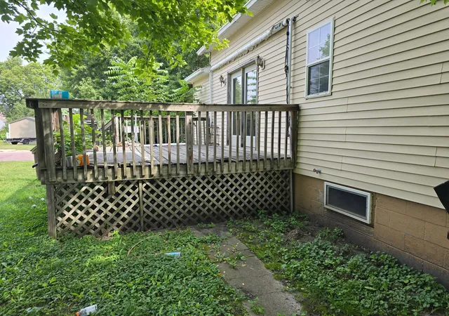 Photo 4 of Sale Pending at 214 E 8Th St, Fairmont, MN 56031 | MLS# 7135389 | Listing updated on 2026-09-04