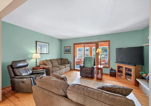 Photo 3 of Sale Pending at 10657 Verdin St Nw, Coon Rapids, MN 55433 | MLS# 7135402 | Listing updated on 2026-09-13