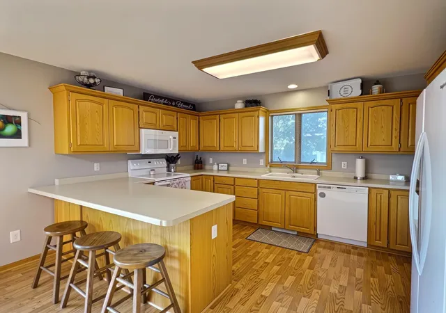Photo 3 of Single family home for sale at 105 Cedar Ct, Maple Lake, MN 55358 | MLS# 7135409 | Listing updated on 2026-10-06
