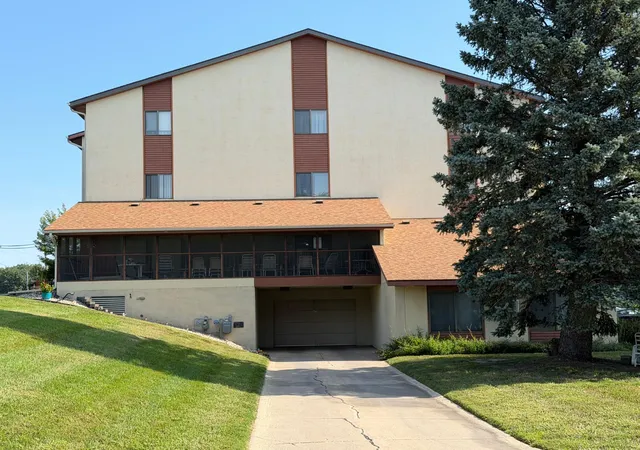 Photo 2 of Condo for sale at 2679 Albion Ave #203, Fairmont, MN 56031 | MLS# 7135427 | Listing updated on 2026-08-31