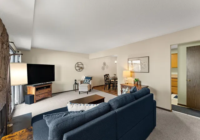 Photo 2 of Single family home for sale at 1224 Wagon Wheel Rd, Hopkins, MN 55343 | MLS# 7135433 | Listing updated on 2026-09-01