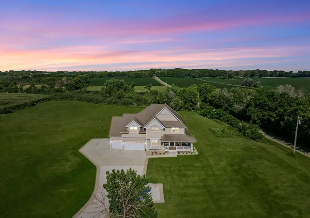 Photo 1 of Single family home for sale at 25735 Highview Ave, Farmington, MN 55024 | MLS# 7135440 | Listing updated on 2026-09-01