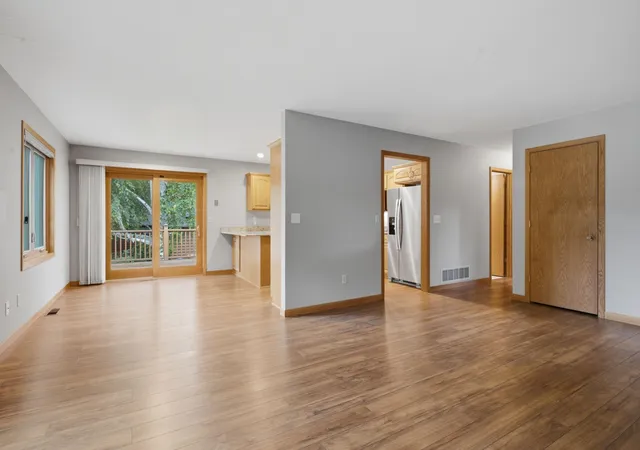 Photo 4 of Single family home for sale at 2704 13th Avenue NW, Willmar, MN 56201 | MLS# 7135443 | Listing updated on 2026-09-15