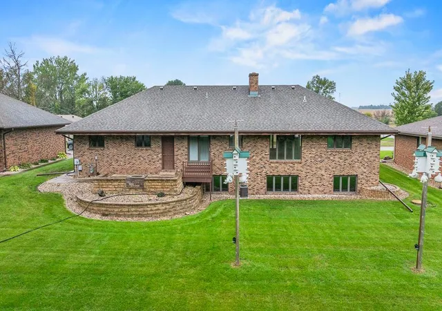 Photo 3 of Single family home for sale at 611 Dugdale Ave, Worthington, MN 56187 | MLS# 7135450 | Listing updated on 2026-10-07