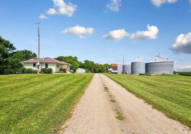Photo 1 of Single family home for sale at 188 40th St, Dunnell, MN 56127 | MLS# 7135457 | Listing updated on 2026-09-03