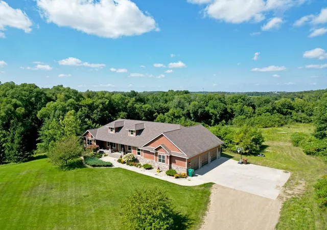 Photo 2 of Single family home for sale at 10776 43rd Street Nw, Annandale, MN 55302 | MLS# 7135463 | Listing updated on 2026-09-12