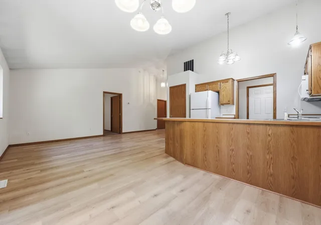 Photo 4 of Single family home for sale at 614 Golden Gate Ln, Winsted, MN 55395 | MLS# 7135488 | Listing updated on 2026-08-29