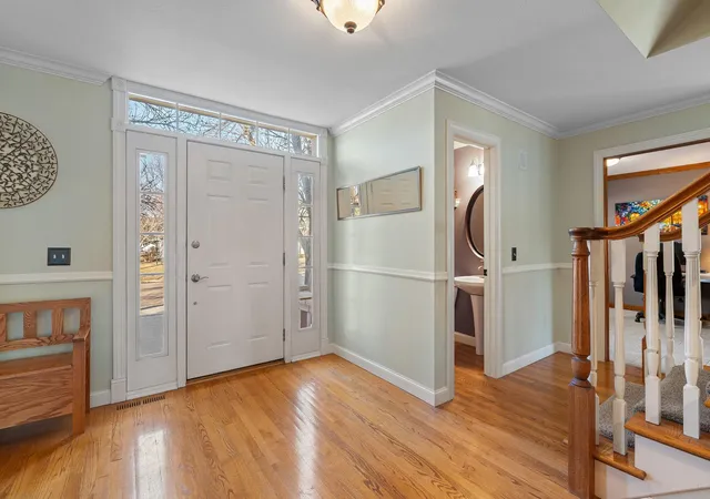 Photo 3 of Sale Pending at 800 27Th St Sw, Austin, MN 55912 | MLS# 7135582 | Listing updated on 2026-10-04