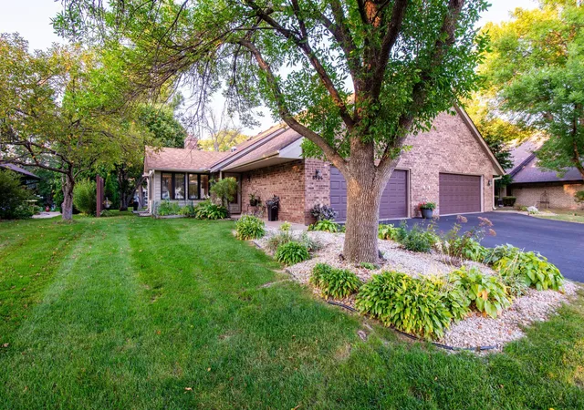 Photo 2 of Single family home for sale at 8906 Montegue Ter, Brooklyn Park, MN 55443 | MLS# 7135693 | Listing updated on 2026-09-12