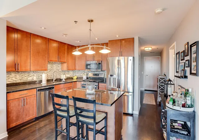 Photo 2 of Condo for sale at 929 Portland Ave #1807, Minneapolis, MN 55404 | MLS# 7135714 | Listing updated on 2026-08-30