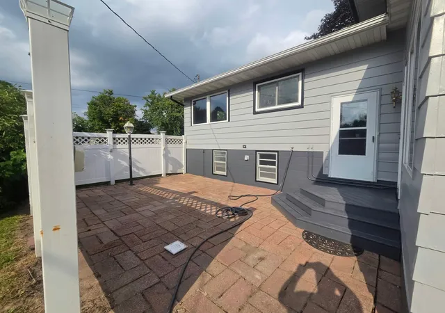 Photo 3 of Single family home for sale at 420 5th St Sw, Plainview, MN 55964 | MLS# 7135719 | Listing updated on 2026-10-20