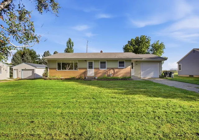 Photo 1 of Single family home for sale at 261 Dupont Ave Ne, Hector, MN 55342 | MLS# 7135766 | Listing updated on 2026-09-01