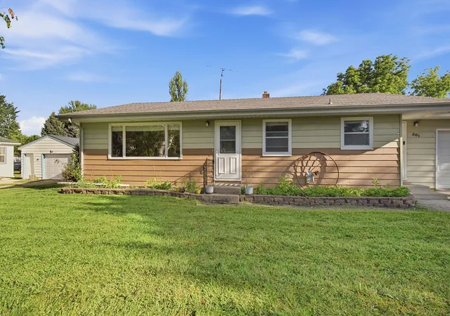 Photo 2 of Single family home for sale at 261 Dupont Ave Ne, Hector, MN 55342 | MLS# 7135766 | Listing updated on 2026-09-01