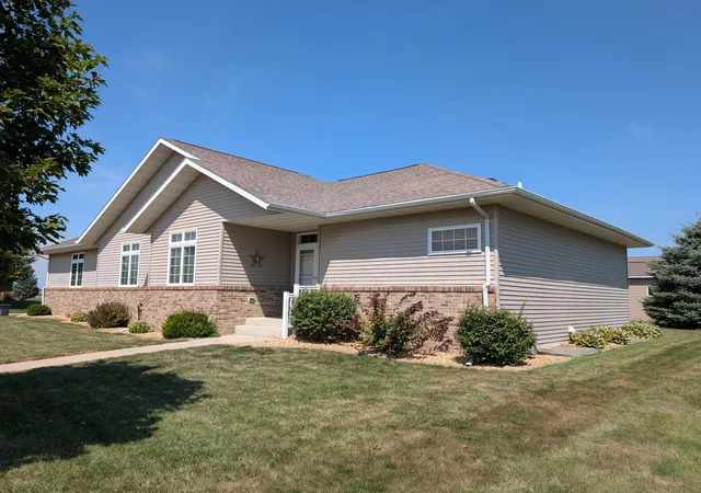 Photo 2 of Sale Pending at 501 Mercedes Dr, Marshall, MN 56258 | MLS# 7135795 | Listing updated on 2026-09-05