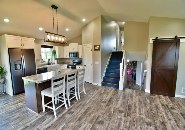 Photo 4 of Single family home for sale at 188 Lake Dr Ne, Sauk Rapids, MN 56379 | MLS# 7135806 | Listing updated on 2026-09-14
