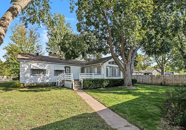 Photo 3 of Sale Pending at 6700 13th Avenue S, Minneapolis, MN 55423 | MLS# 7135813 | Listing updated on 2026-10-05
