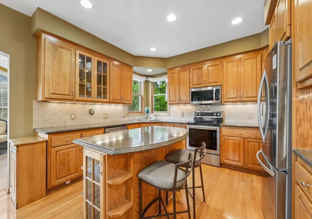 Photo 3 of Single family home for sale at 6219 Orchid Ln N, Maple Grove, MN 55311 | MLS# 7135830 | Listing updated on 2026-09-20