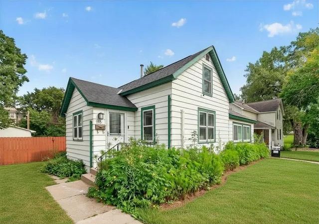 Photo 2 of Single family home for sale at 115 S Cedar St, Chaska, MN 55318 | MLS# 7135840 | Listing updated on 2026-09-04