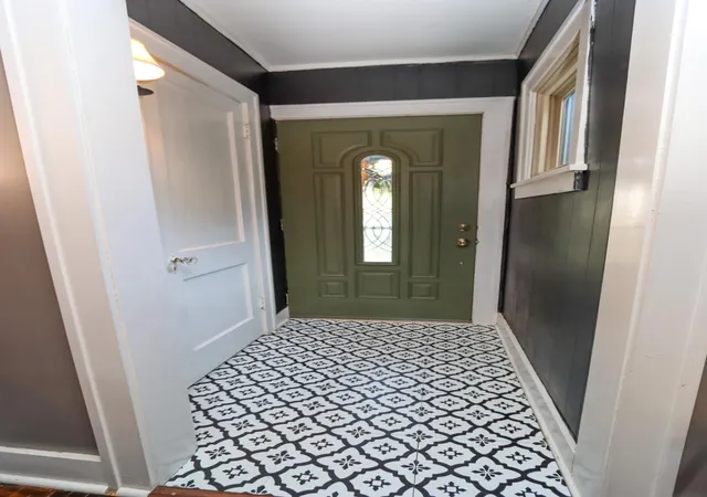 Photo 3 of Single family home for sale at 115 Hinckley St, Mankato, MN 56001 | MLS# 7135841 | Listing updated on 2026-09-02