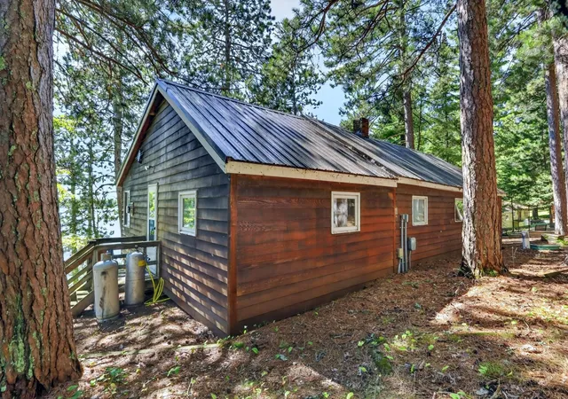 Photo 3 of Single family home for sale at 46552 County Rd 346, Bovey, MN 55709 | MLS# 7135864 | Listing updated on 2026-09-21
