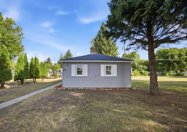 Photo 1 of Single family home for sale at 109 2nd Avenue Sw, Dilworth, MN 56529 | MLS# 7135872 | Listing updated on 2026-10-07